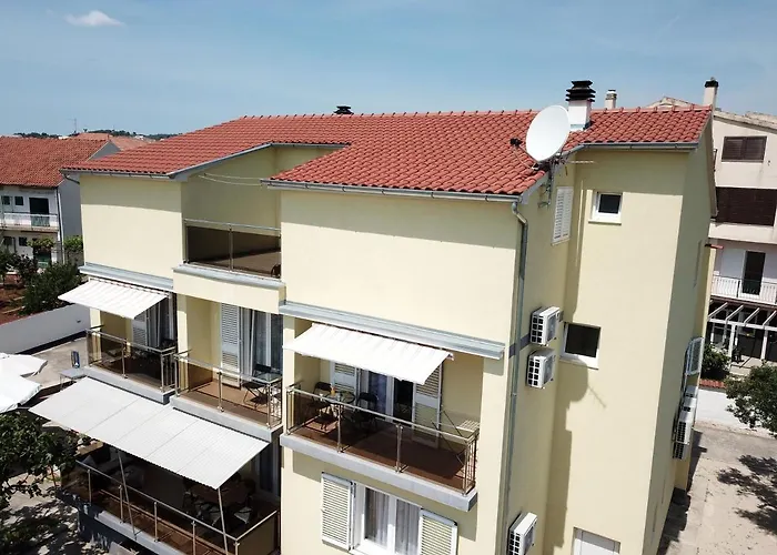 アパート Ivona ヴォディツェ