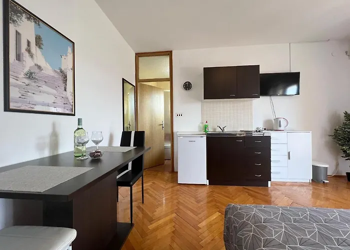 Ivona アパート ヴォディツェ