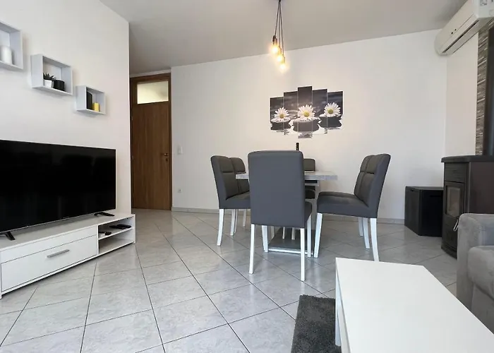 Ivona アパート *