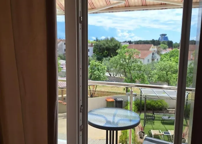 Ivona アパート *